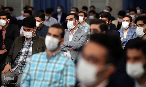 دیدار جمعی از دانشجویان با رهبر انقلاب