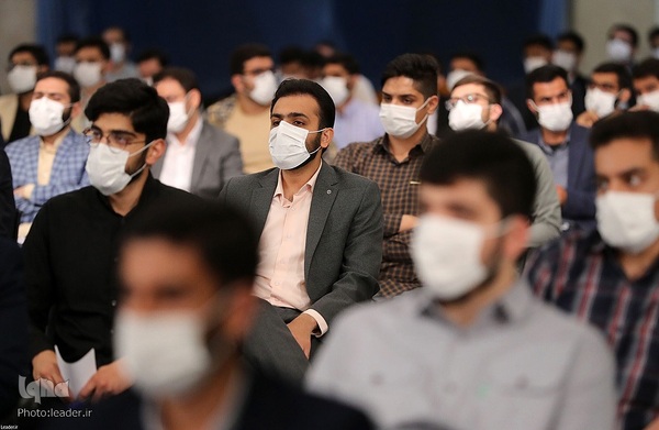 دیدار جمعی از دانشجویان با رهبر انقلاب