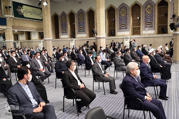 دیدار جمعی از دانشجویان با رهبر انقلاب