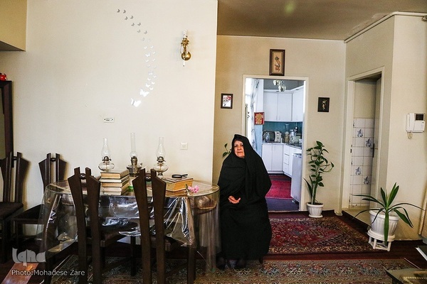 افطاری ساده در جلسات قرآن خانگی مشهد مقدس