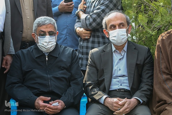 تشییع پیکر هنرمند انقلابی حاج نادر طالب‌زاده