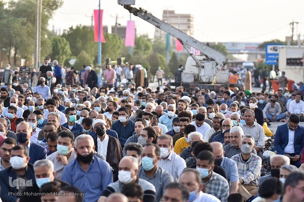 اقامه نماز عید سعید فطر در آبادان