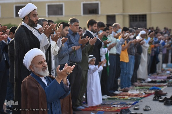 اقامه نماز عید سعید فطر در آبادان