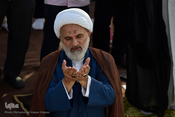 اقامه نماز عید سعید فطر در آبادان