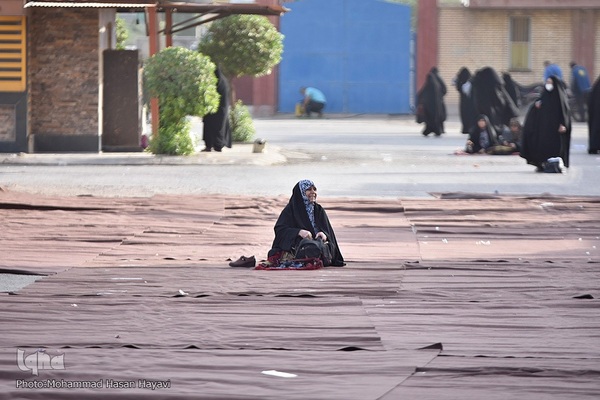 اقامه نماز عید سعید فطر در آبادان