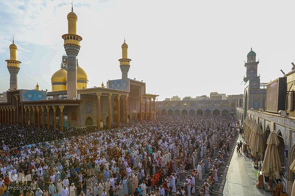 اقامه نماز عید سعید فطر در آستان مقدس کاظمیه