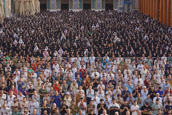 اقامه نماز عید سعید فطر در آستان مقدس کاظمیه