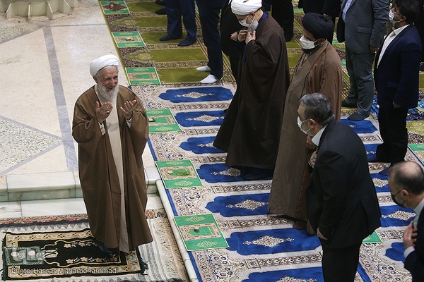 نماز عید سعید فطر در دانشگاه تهران