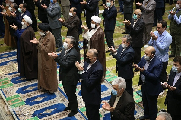 نماز عید سعید فطر در دانشگاه تهران