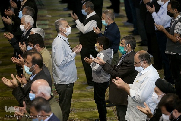 نماز عید سعید فطر در دانشگاه تهران