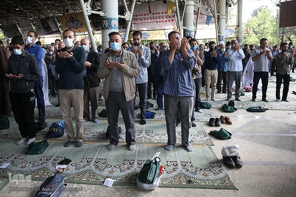 نماز عید سعید فطر در دانشگاه تهران