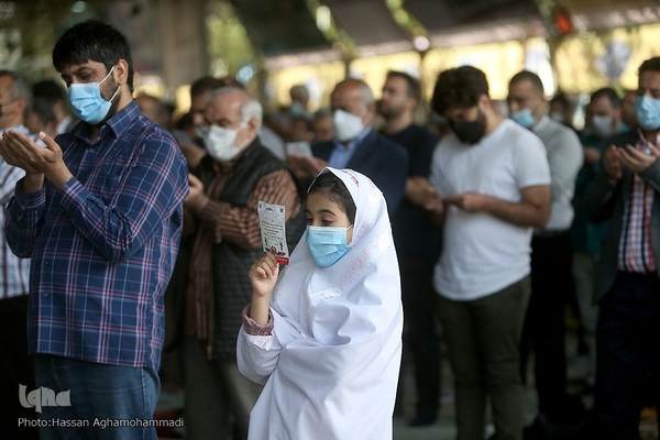 نماز عید سعید فطر در دانشگاه تهران