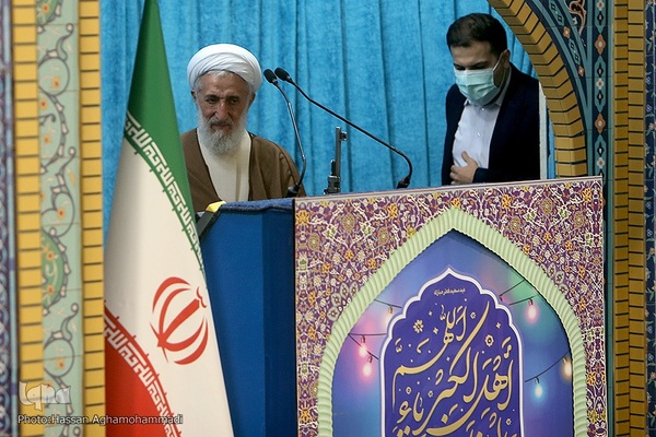 نماز عید سعید فطر در دانشگاه تهران