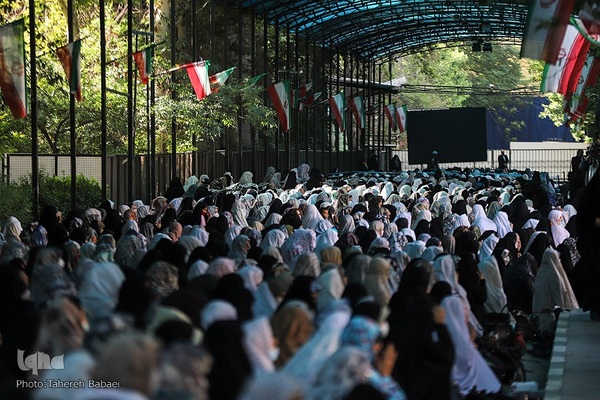 نماز عید فطر در دانشگاه تهران(2)