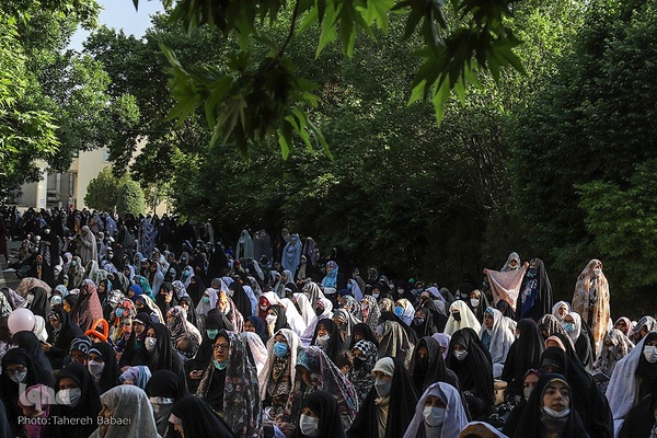 نماز عید فطر در دانشگاه تهران(2)