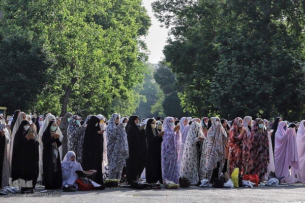 نماز عید فطر در دانشگاه تهران(2)