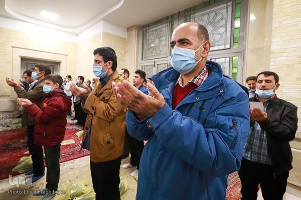 اقامه نماز عید سعید فطر در زنجان