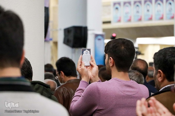 اقامه نماز عید سعید فطر در زنجان