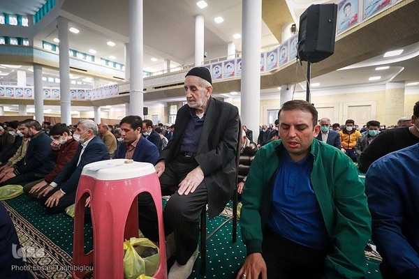 اقامه نماز عید سعید فطر در زنجان