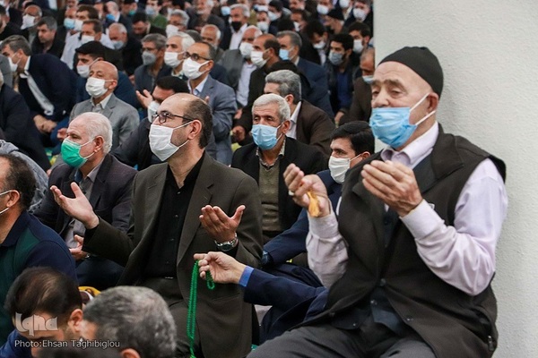 اقامه نماز عید سعید فطر در زنجان