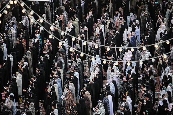 اقامه نماز عید فطر در حرم مطهر رضوی‎