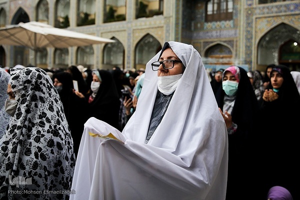 اقامه نماز عید فطر در حرم مطهر رضوی‎