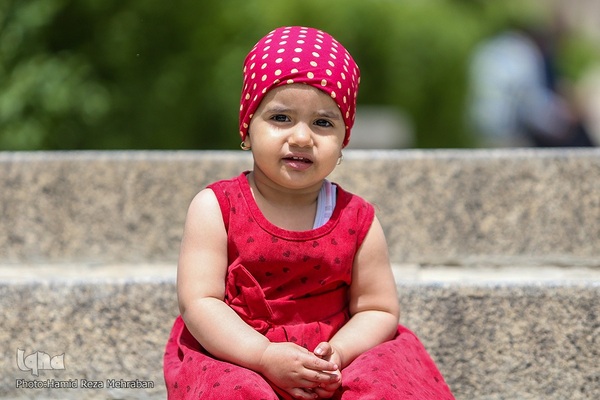 جشن پس از میهمانی ، آرامگاه باباطاهر