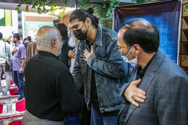 گرامیداشت هنرمند انقلابی نادر طالب‌زاده