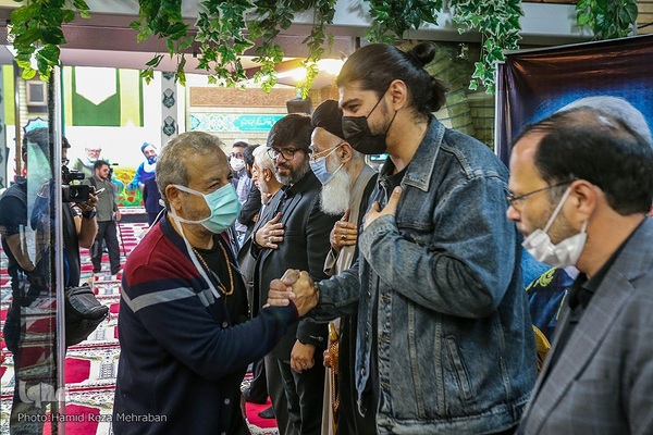 گرامیداشت هنرمند انقلابی نادر طالب‌زاده