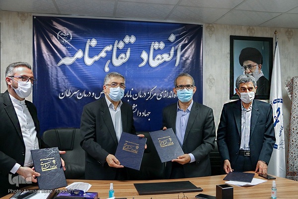 انعقاد تفاهم‌نامه‌ای جهاددانشگاهی و محمدهادی ایمانیه، استاندار فارس