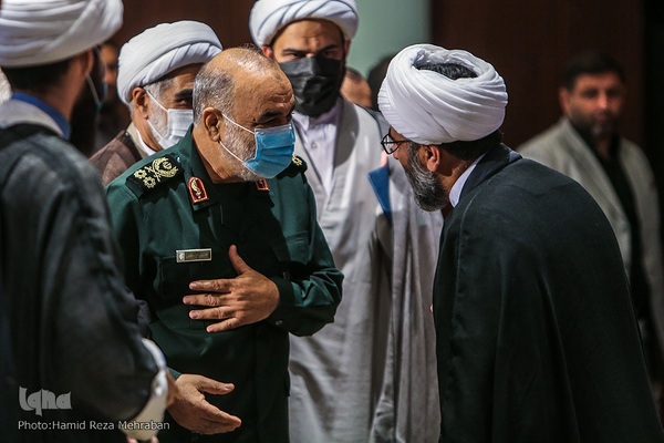 آیین اختتامیه هجدهمین و نوزدهمین همایش ادبی سوختگان وصل