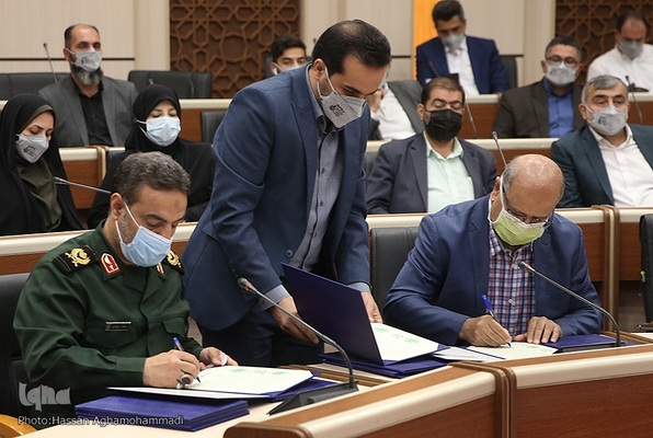 آیین رونمایی از مصحف شریف