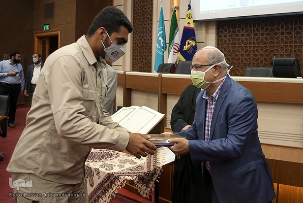 آیین رونمایی از مصحف شریف