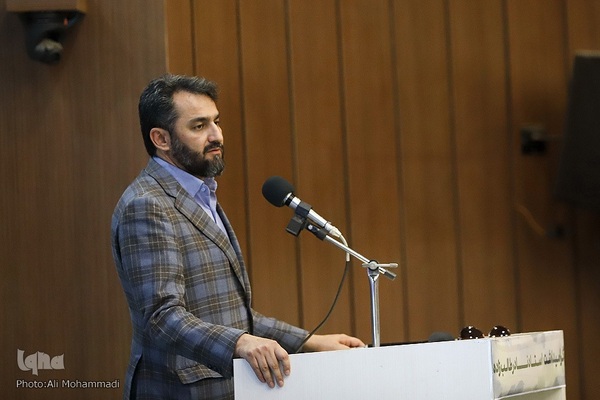 گرامیداشت هنرمند انقلابی نادر طالب زاده