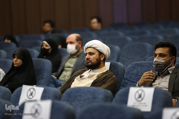 گرامیداشت هنرمند انقلابی نادر طالب زاده