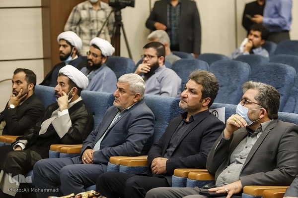 گرامیداشت هنرمند انقلابی نادر طالب زاده