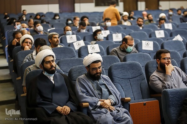 گرامیداشت هنرمند انقلابی نادر طالب زاده