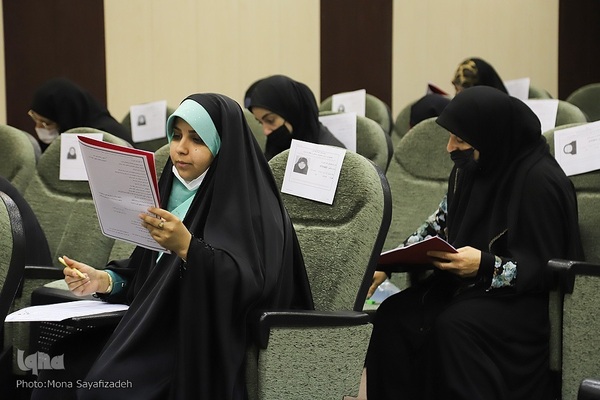 آزمون کتبی ارزیابی حافظان در اهواز