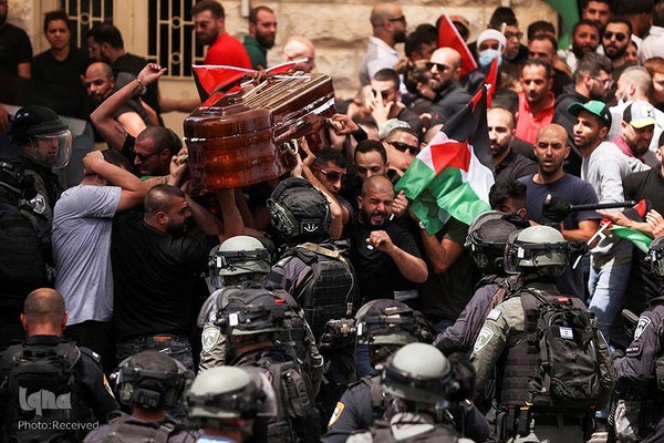 مراسم تشییع پیکر شیرین ابوعاقله، خبرنگار شهید الجزیره در بیت المقدس شرقی