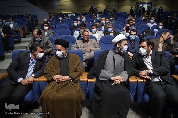 مراسم اختتامیه بیست و ششمین جشنواره قرآن و عترت اساتید، دانشجویان و کارکنان وزارت بهداشت، درمان و آموزش پزشکی (هدهد)