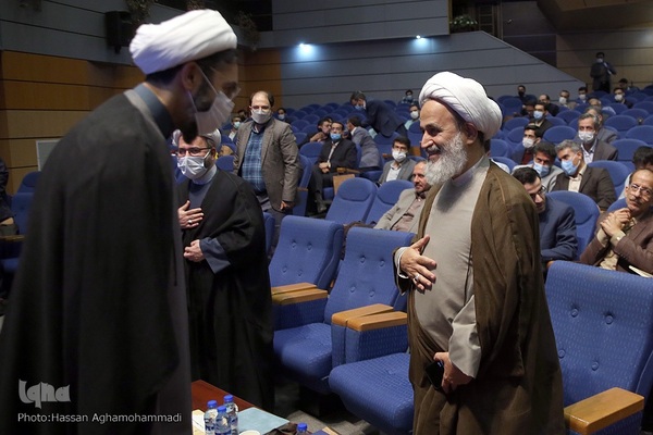 مراسم اختتامیه بیست و ششمین جشنواره قرآن و عترت اساتید، دانشجویان و کارکنان وزارت بهداشت، درمان و آموزش پزشکی (هدهد)