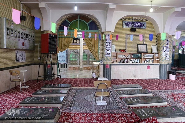 آستان امامزاده سیدحسین(ع) در پاسارگاد استان فارس