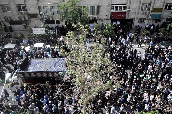 مراسم تشییع پیکر آیت الله سید عبدالله فاطمی‌نیا(ره) در مسجد دانشگاه تهران