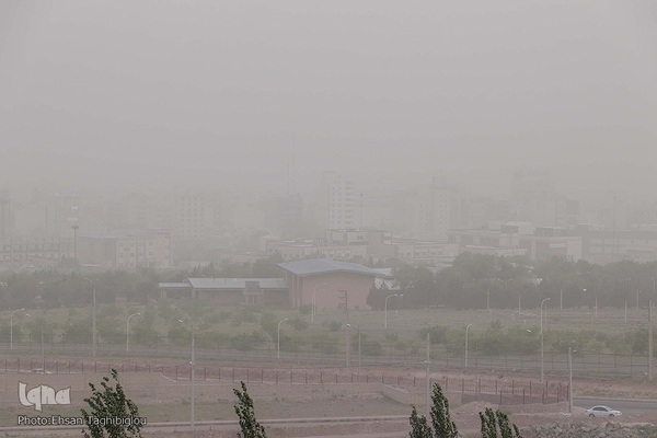 هجوم ریزگرد ها به زنجان‎‎