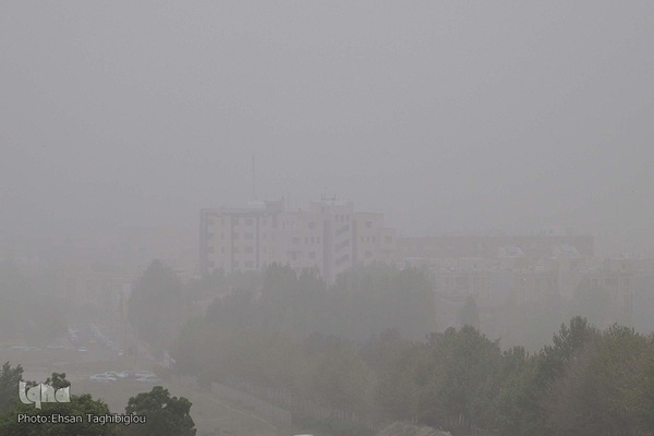 هجوم ریزگرد ها به زنجان‎‎