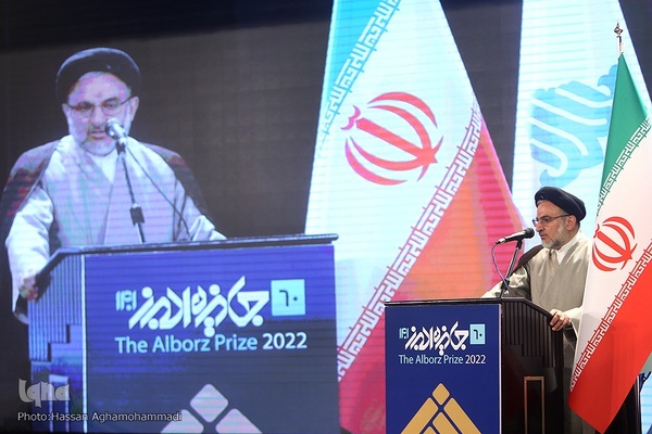 حجت‌الاسلام والمسلمین مهدی خاموشی، رئیس سازمان اوقاف و‌ امور خیریه 