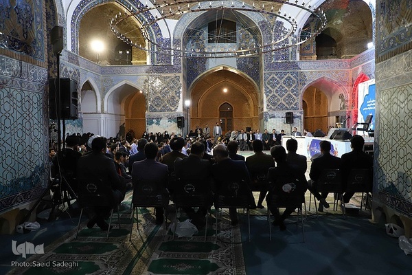 محفل انس با قرآن در مسجد تاریخی کبود تبریز