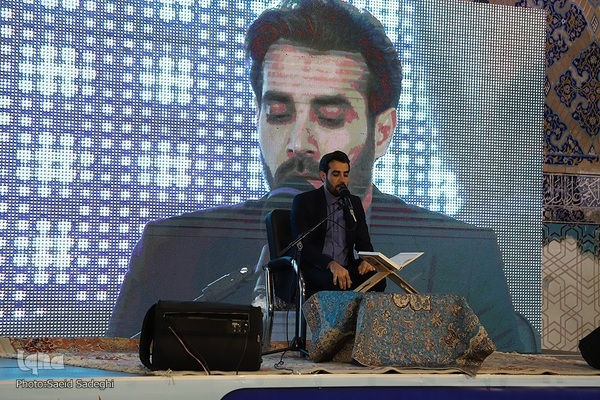 محفل انس با قرآن در مسجد تاریخی کبود تبریز