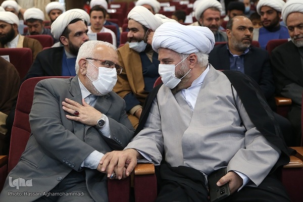 تجلیل از روحانیون برگزیده طرح 313 کمیته امداد امام خمینی(ره)