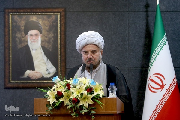 تجلیل از روحانیون برگزیده طرح 313 کمیته امداد امام خمینی(ره)